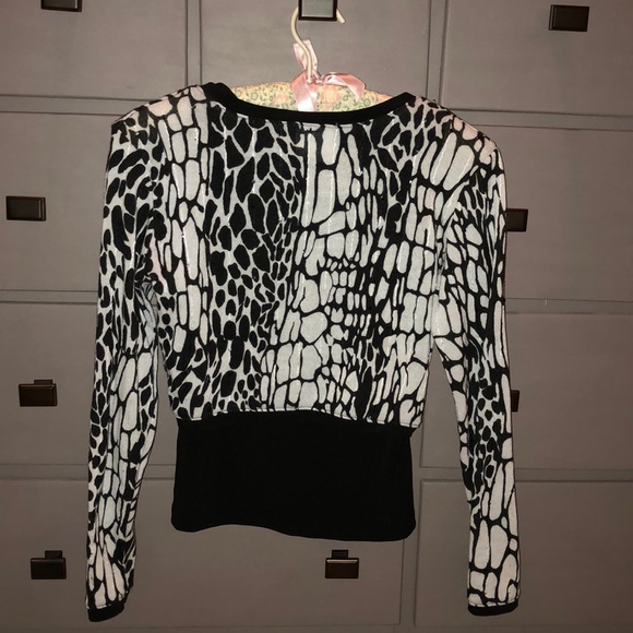 Girls tank and sweater - Picture 2 of 5